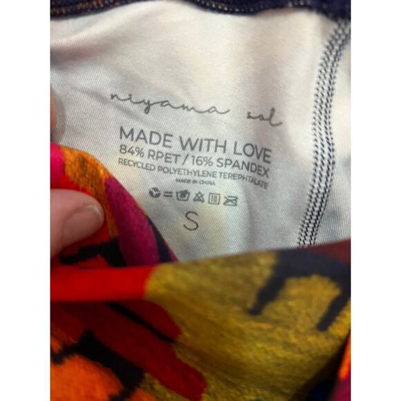 NWOT Niyama Sol Worry Doll barefoot leggings size small colorful yoga - Picture 3 of 4